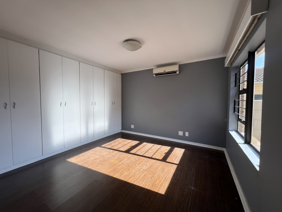 3 Bedroom Property for Sale in Sonstraal Heights Western Cape